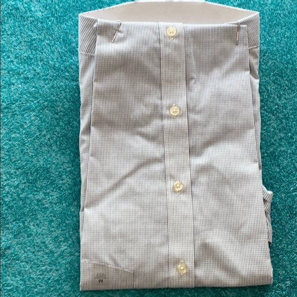 NWT men’s button down shirt medium. Van Heusen - Picture 6 of 9